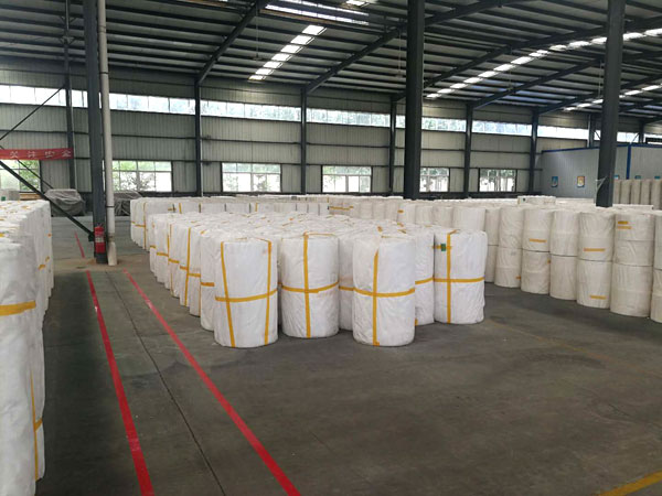 涤纶长丝纺粘光板无纺布
