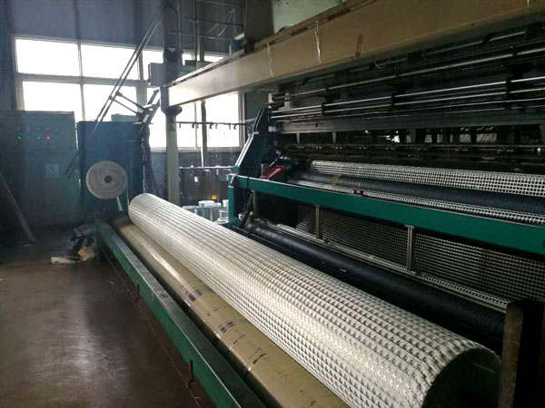 聚酯经编涤纶土工格栅